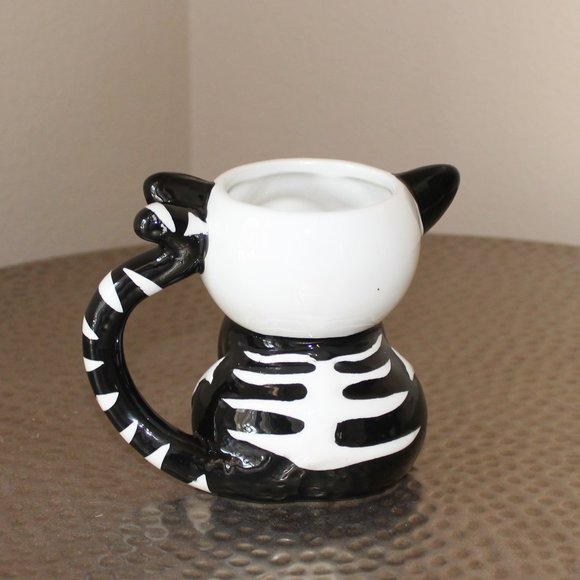 Day of the Dead Skeleton Gothic Halloween Dog Mug - Picture 4 of 4
